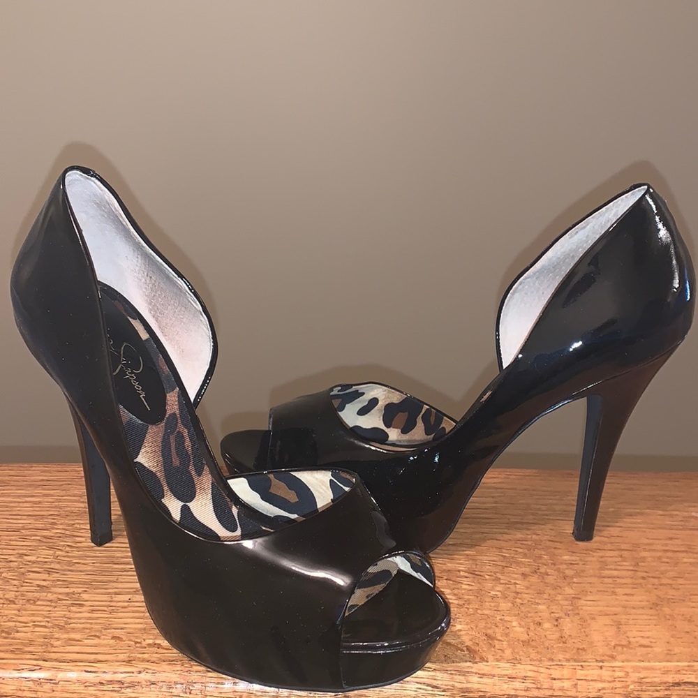 Jessica Simpson peep toe
